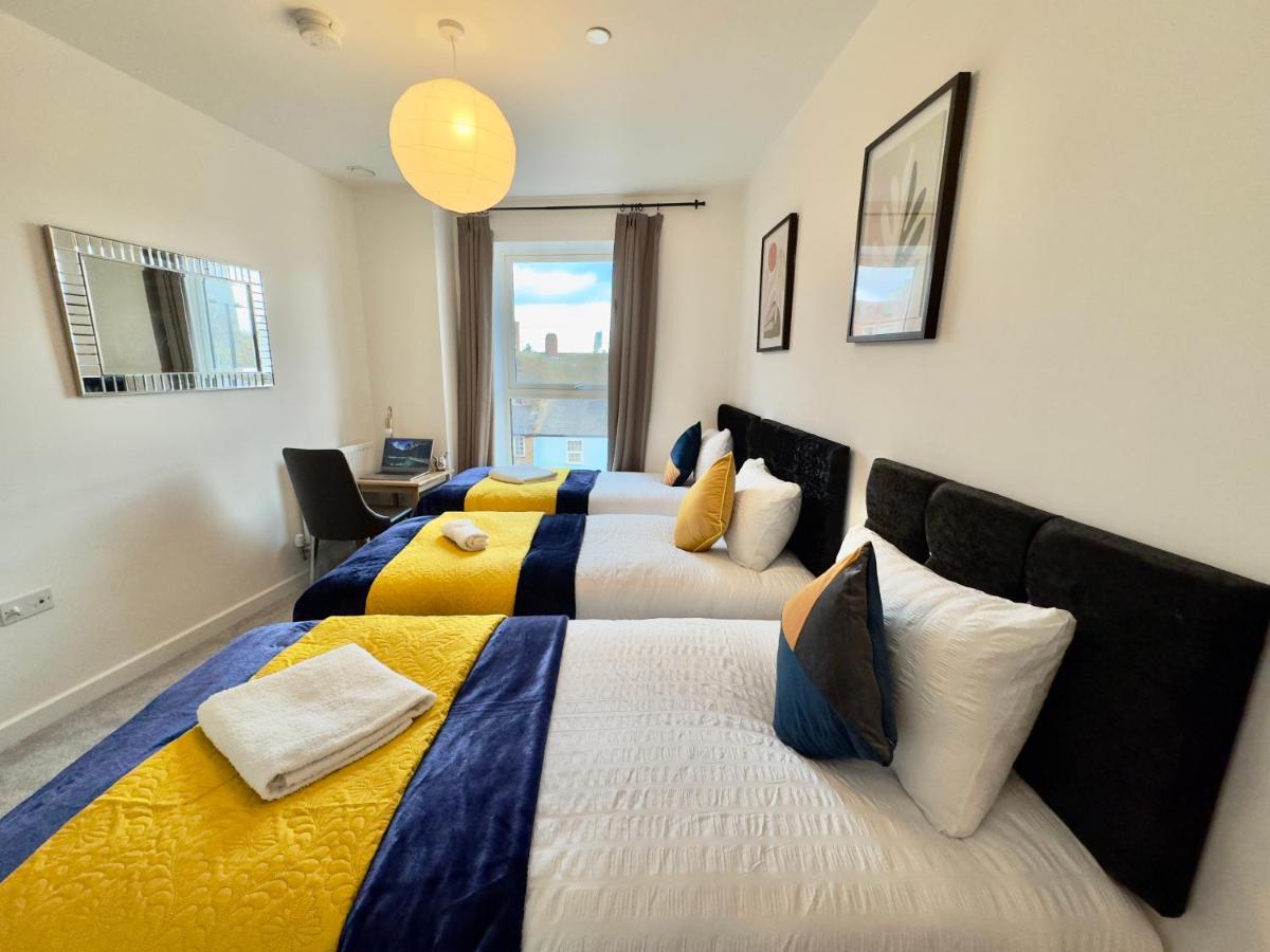3Bedroom, 2Bathroom, Balcony,Luxury Flat Westfield London Bagian luar foto